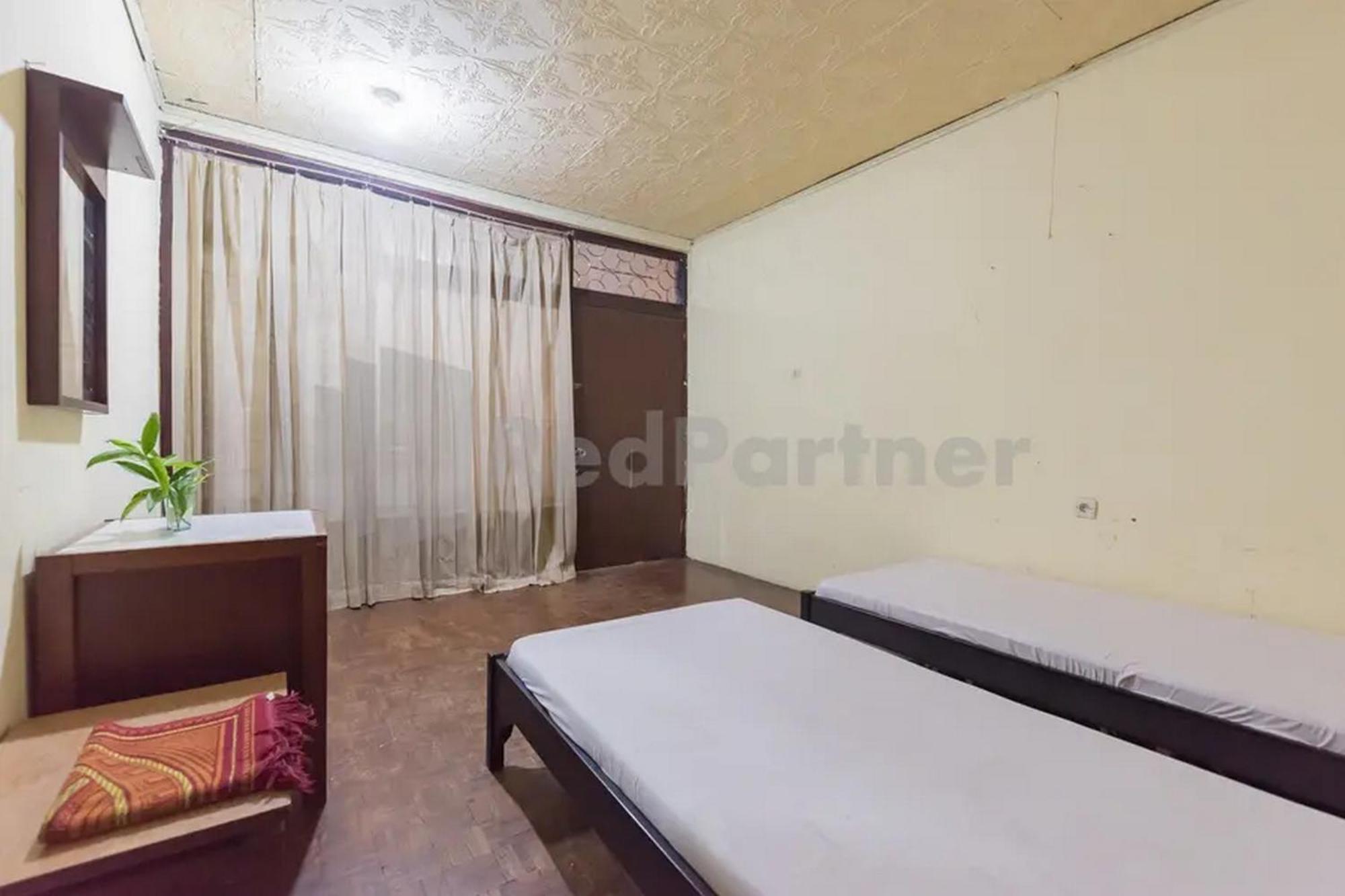 Hotel Linggarjati Near Natural Park Twa Linggarjati 外观 照片